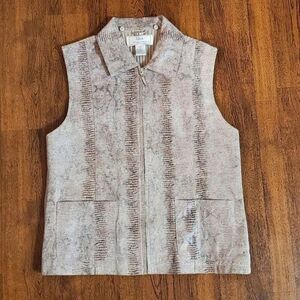 Lisa International Womens Sz Large Suede And Knit Vest